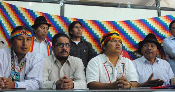 Marlon Vargas (second right), President of the Confederation of Indigenous Nationalities of the Ecuadorian Amazon (Confenaie): “Our brothers who are there right now have told us that they will fight until the last consequences." Photo: Bryan Miranda